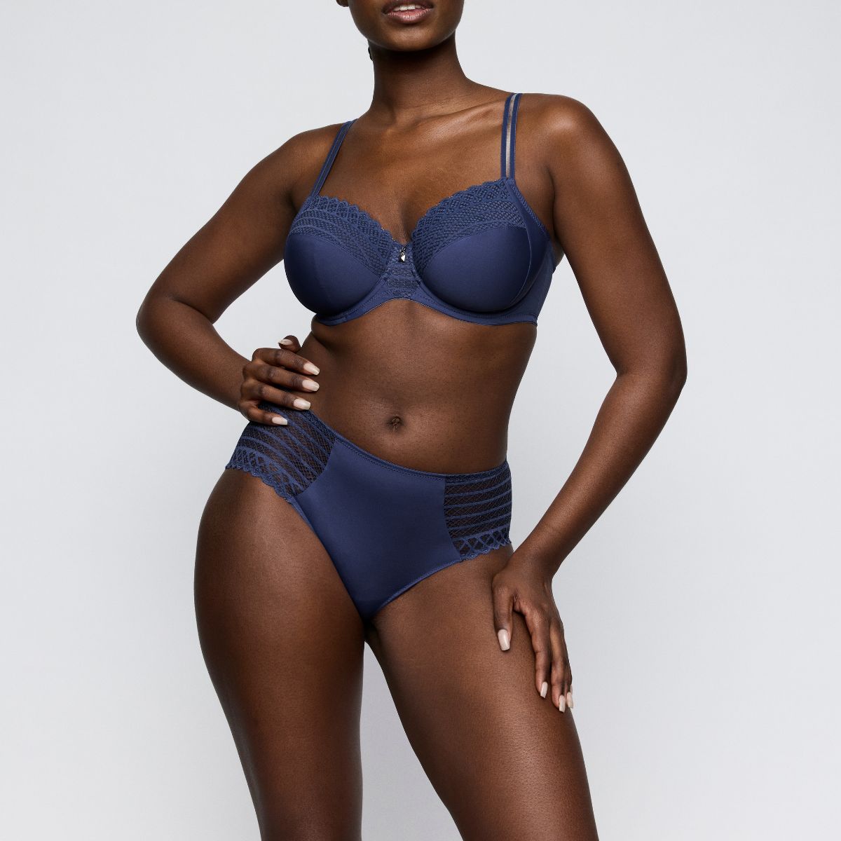 PrimaDonna Twist Twist Side maxi trusse, blå - 0542571 - IDF - Indigofera