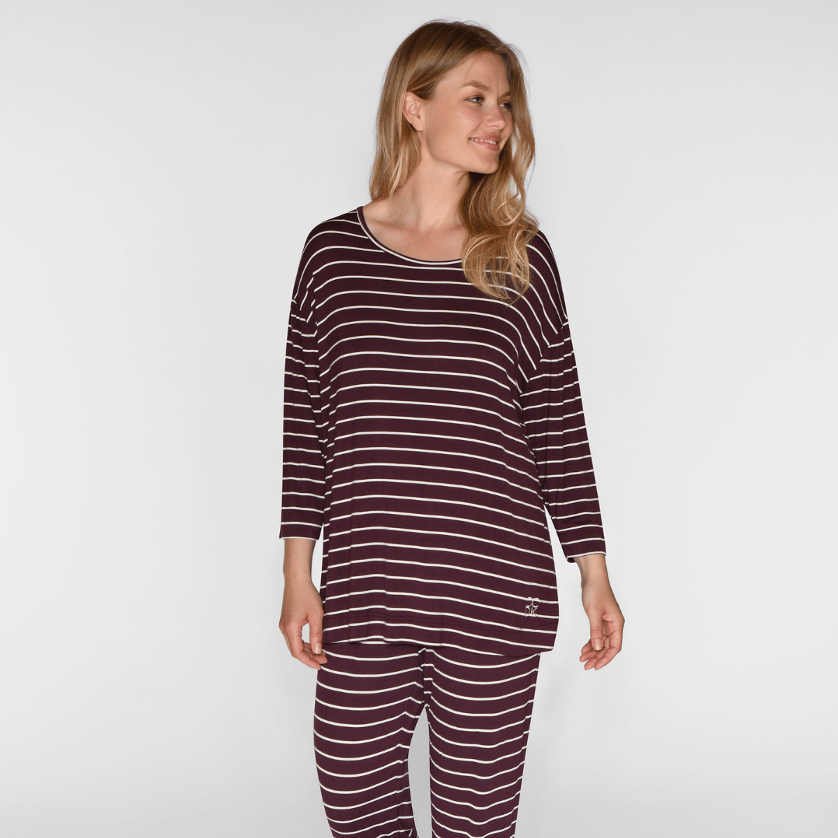 CCDK Janis nattrøje, lilla - 61422 - 3046 - Fudge Stripe