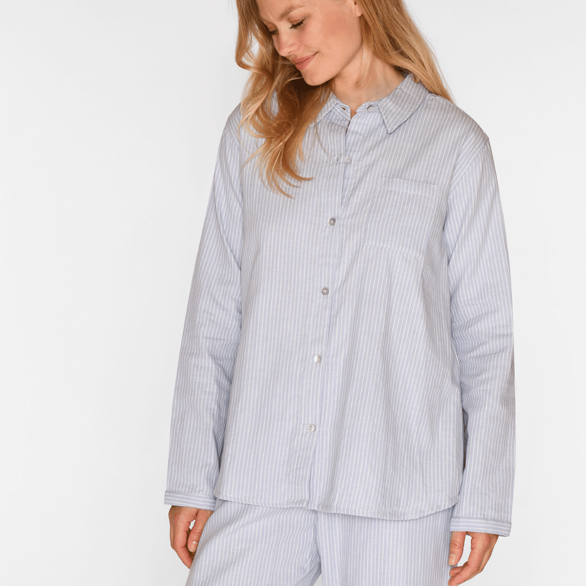 CCDK Mary natskjorte, lyseblå - 61484 - 6105 - Eventide Stripe