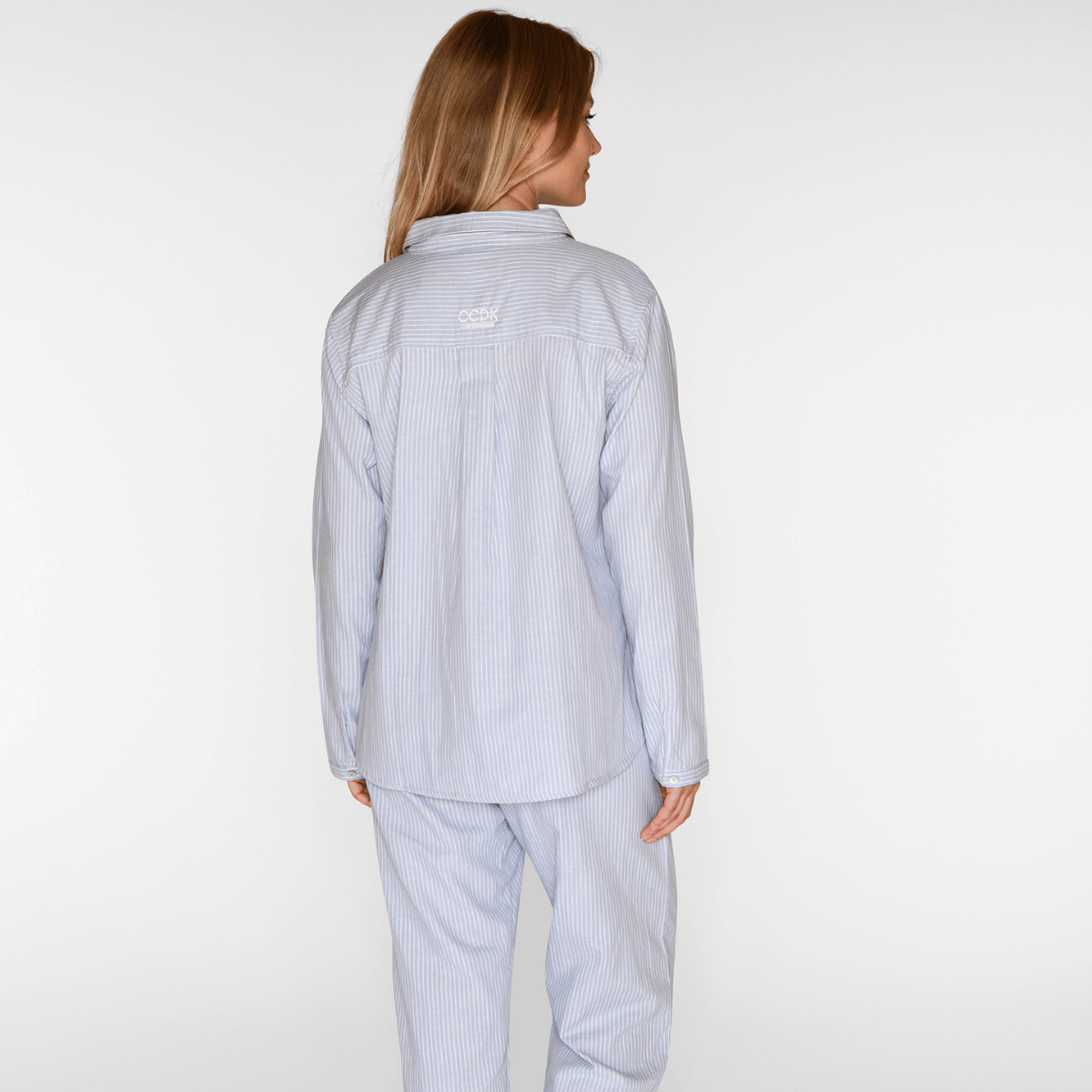 CCDK Mary natskjorte, lyseblå - 61484 - 6105 - Eventide Stripe